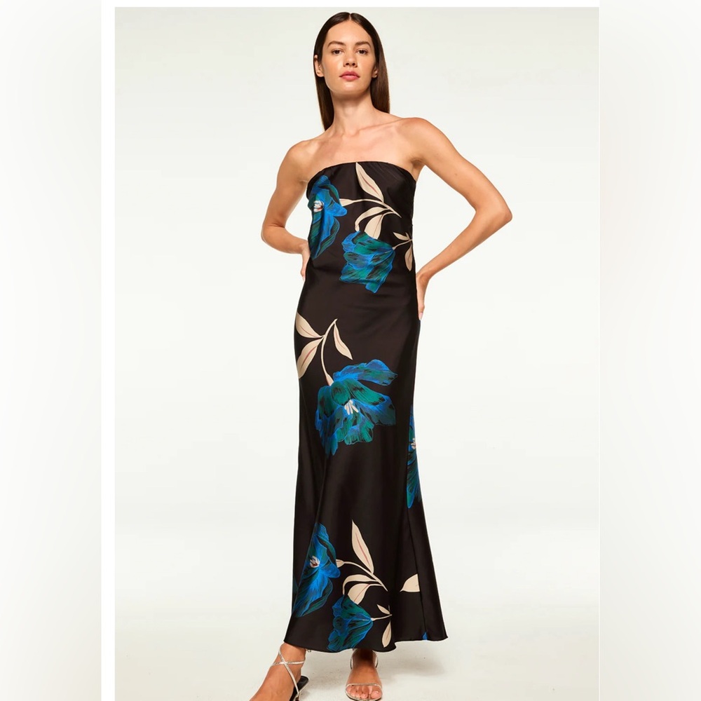 Elegant Black Floral Strapless Dress